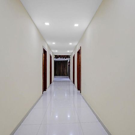 Hotel Navjivan Himatnagar Екстер'єр фото