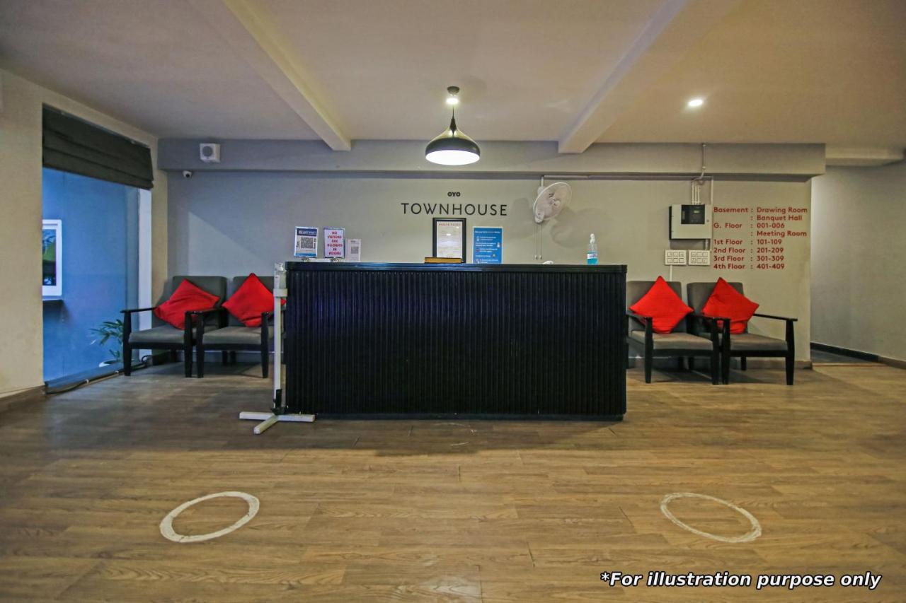 Hotel Navjivan Himatnagar Екстер'єр фото